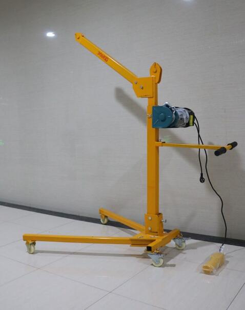 冠航便攜移動式小吊機貨架重物吊運案例